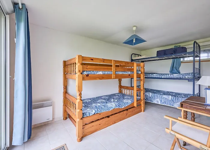 Les Pieds Dans L'eau - Front De