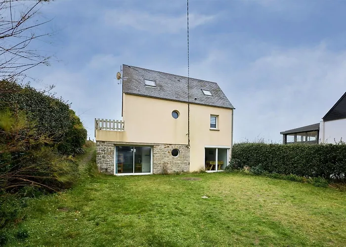 Ferienhaus Les Pieds Dans L'eau - Front De